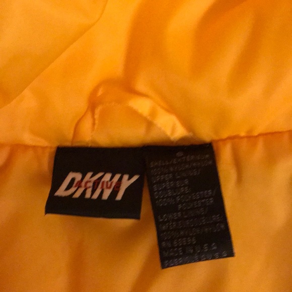 Vintage DKNY quilted yellow jacket - Picture 5 of 6
